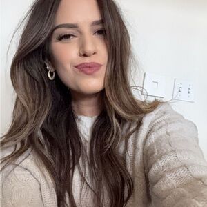 Meet your Posher, Laurel